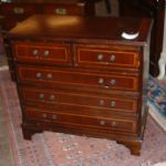 285 1319 CHEST OF DRAWERS